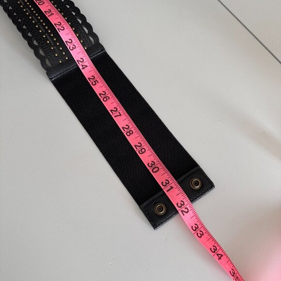Women's NWT Stretchy Studded/Cut-out Belt sz S-M - Black - Picture 8 of 11